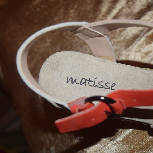 Sandals - Picture 3 of 3